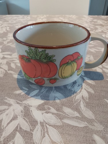 Vintage 1970 tomato - vintage,