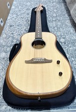 Fender Highway Series Dreadnought Electro-Acoustic Guitar Natural