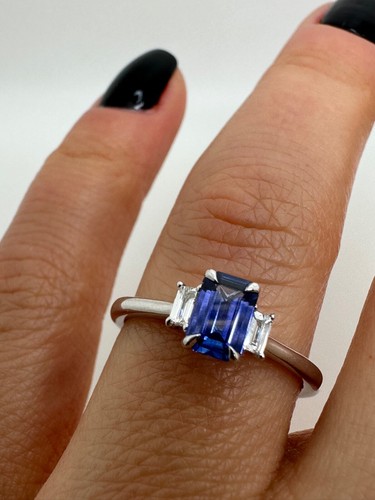Platinum trilogy emerald cut - platinum,