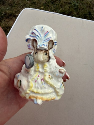 Beatrix potter lady - potter, mouse