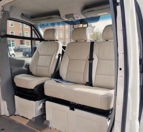 Driver double passenger seat - driver, +