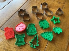 Xmas shape/ biscuit cutters. VGC