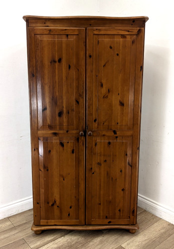 Single wardrobe duckers pine - single,