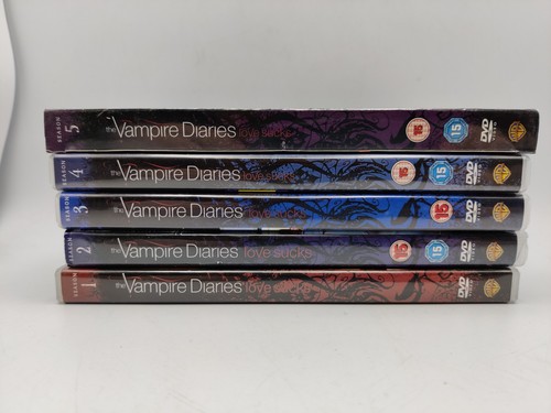 The vampire diaries complete - diaries,