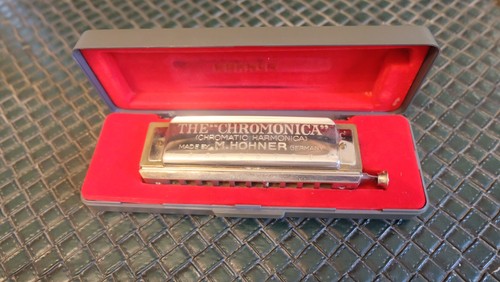 Vintage the chromonica model - -,