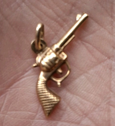 9ct gold charm - 9ct,