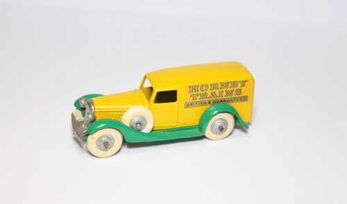 Dgm models dinky ambulance - dgm, dinky ambulance