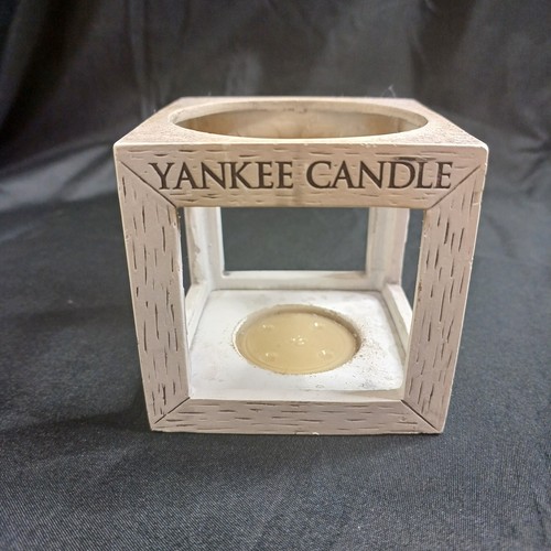 Yankee candle wood effect - yankee,
