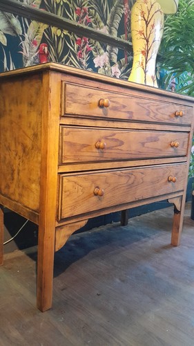 Vintage solid light oak chest - solid,