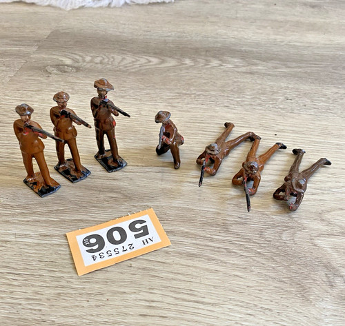Vintage metal lead soldiers - vintage,