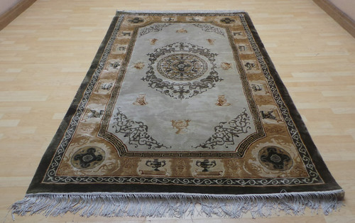 Superb large rug carpet - rug,