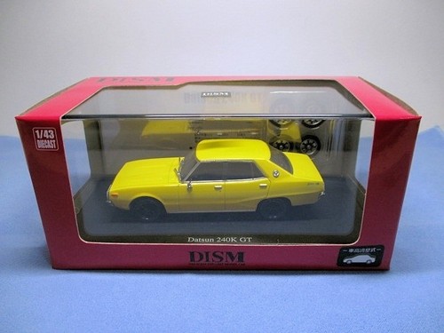 Aoshima dism datsun - 1/43,