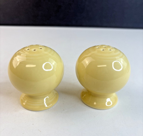 Fiesta ware yellow - salt, &
