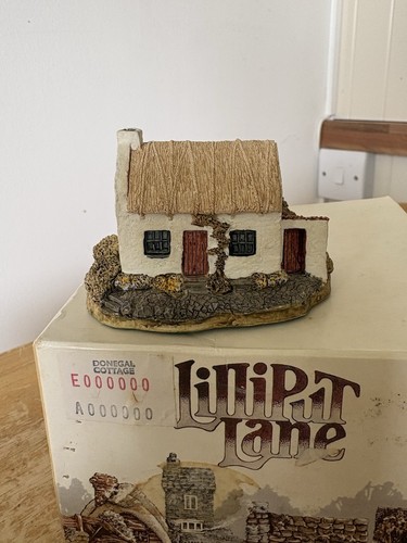 Lilliput lane donegal cottage - lane,