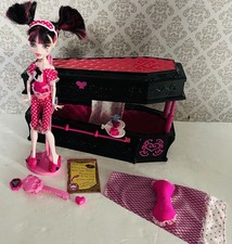 Monster High Rare Dead Tired Draculaura Doll With Coffin Jewellery Box Bed