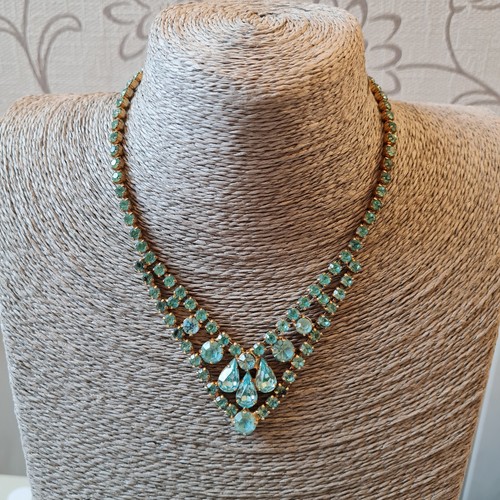 Gorgeous vintage blue diamante - gorgeous,
