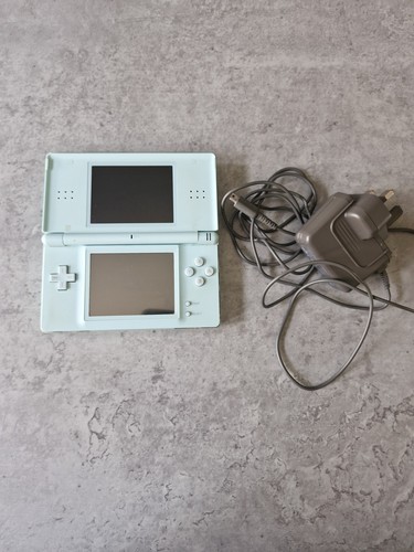 Nintendo lite handheld - ds,