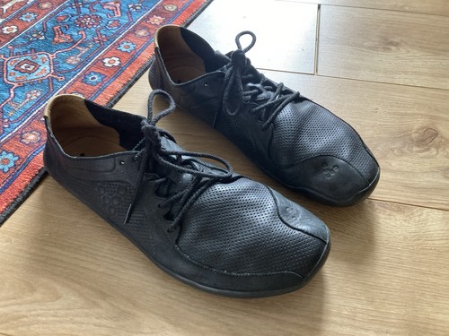 Vivobarefoot black leather - black,