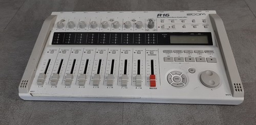 Zoom r16 used - zoom,