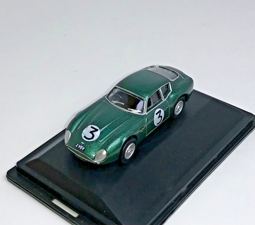 Oxford diecast aston - aston, martin