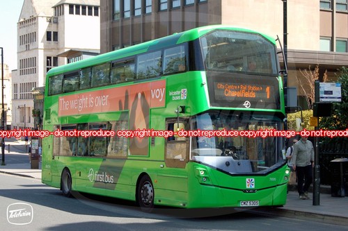 Bus photo first york - york, 71005