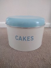 Worcester Ware Cake Tin -
