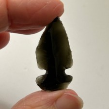 Black Obsidian Rough Cut Arrow