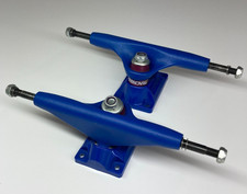 Tracker Sixtrack Ultralight Blue 1980/90’s old school skateboard trucks NOS