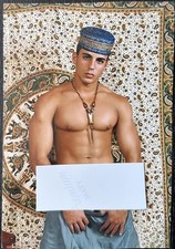 Random 2 pcs Arab Male Models