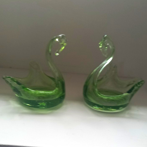 Unmarked green art - unmarked, glass