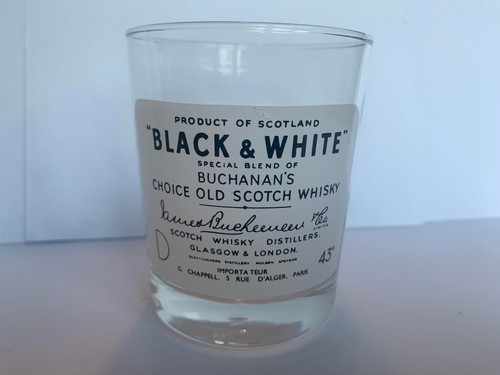 Black white buchanans scotch - white,