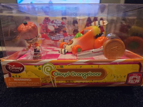 Disney store wreck - store,