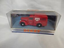 MATCHBOX DINKY 1948 COMMER 8