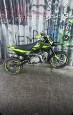 2025 Graphics 140cc Pit Bike