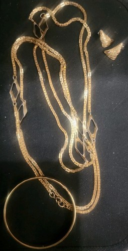 Signed monet bracelet - signed, vintage