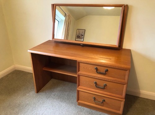 Plan dressing table - g, and