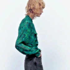 ZARA - Green Jacquard Ruffle Neck top with matching covered buttons XS