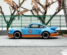 Master 1:64 Scale Blue 911 930