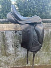 Hilton Black Dressage Saddle