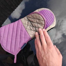Kitchen Craft colour works Oven glove Purple and grey