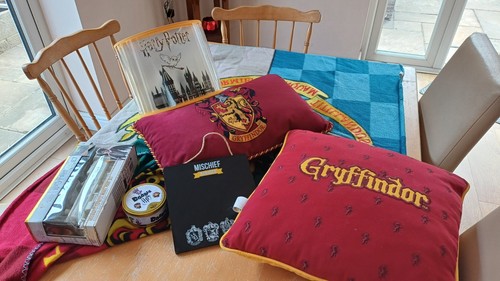 Harry potter gryffindor logo - harry,