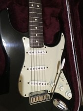 FENDER AMERICAN MADE 1995 BLACK STRATOCASTER