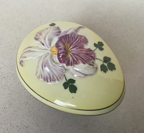 Carlton ware egg shaped tri - carlton,