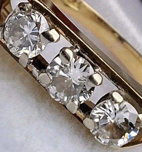 18ct gold 50ct diamond - 18ct,