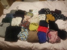 WOMEN'S CLOTHES LARGE BUNDLE