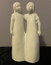 COALPORT MOMENT S FIGURE SPECIAL FRIENDS BONE CHINA WHITE GLOSS A 1 condition