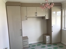 fitted bedroom furniture