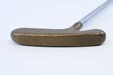 Acushnet Bullseye Putter / 35
