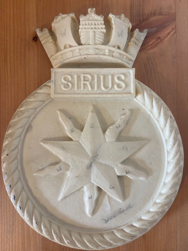 Unpainted hms sirius crest - unpainted,