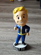 Fallout 3 Vault 101 Large 7' Bobble Head Charisma Thumbs Up